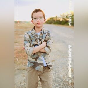 Gap Kids Camouflage Button Down Shirt. Size L